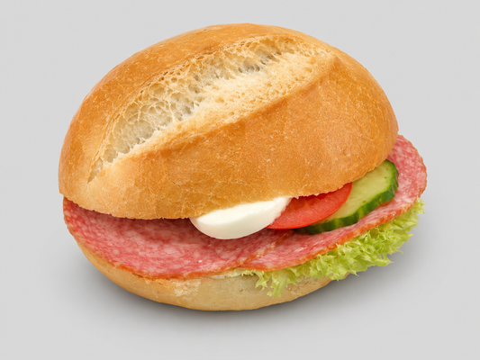 Belegtes Brötchen mit Schnick Schnack
